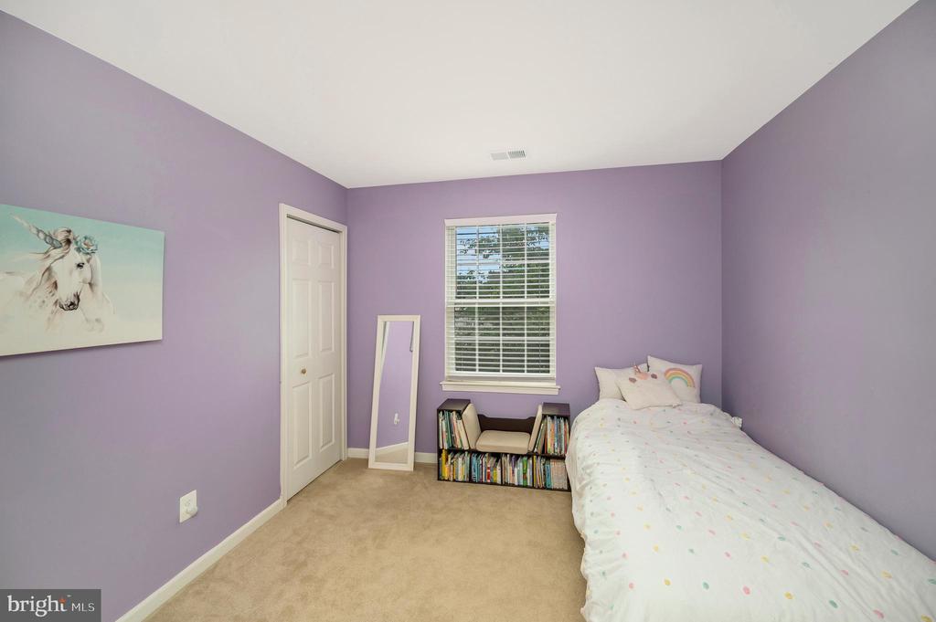 9202 MAPLE VALLEY DRIVE