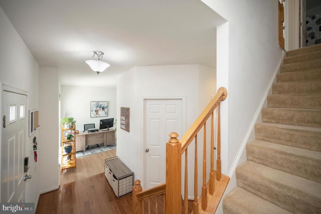 9202 MAPLE VALLEY DRIVE