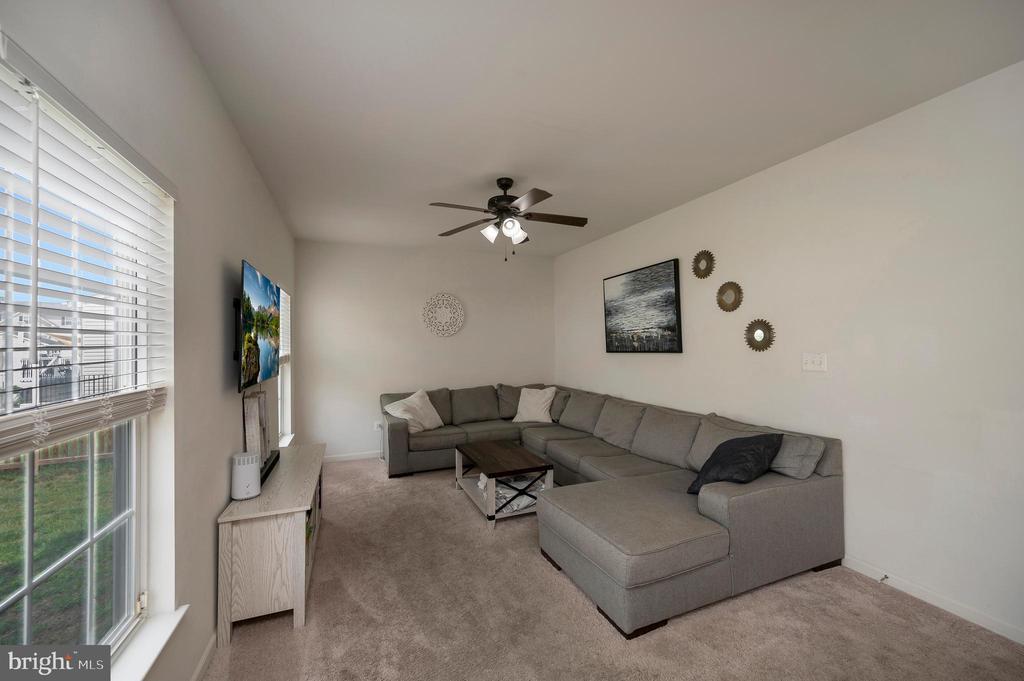 9202 MAPLE VALLEY DRIVE