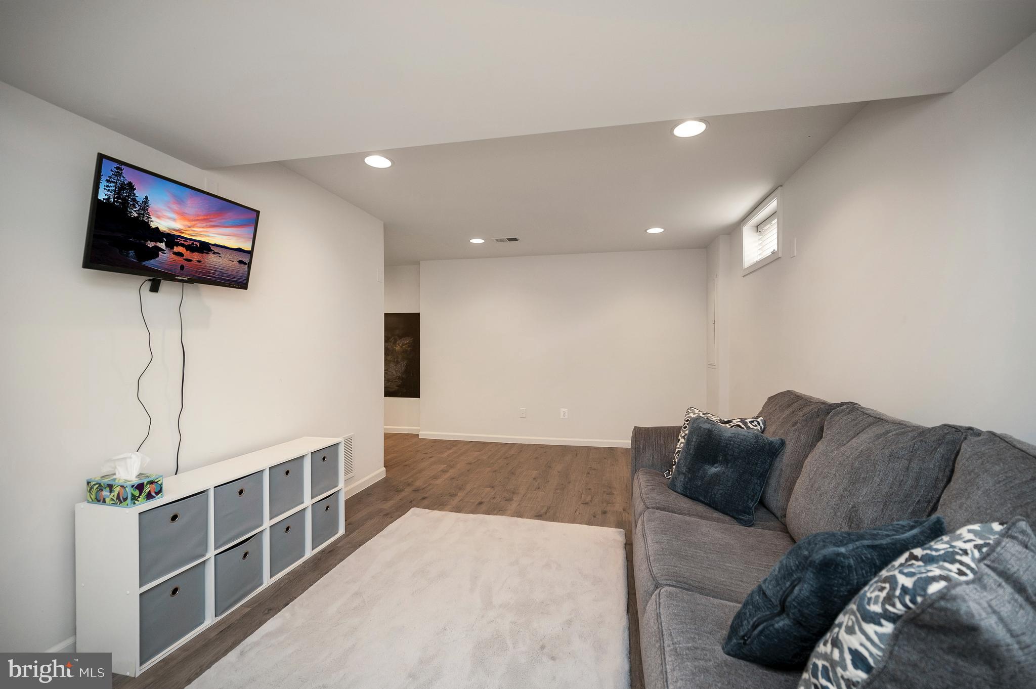 9202 MAPLE VALLEY DRIVE