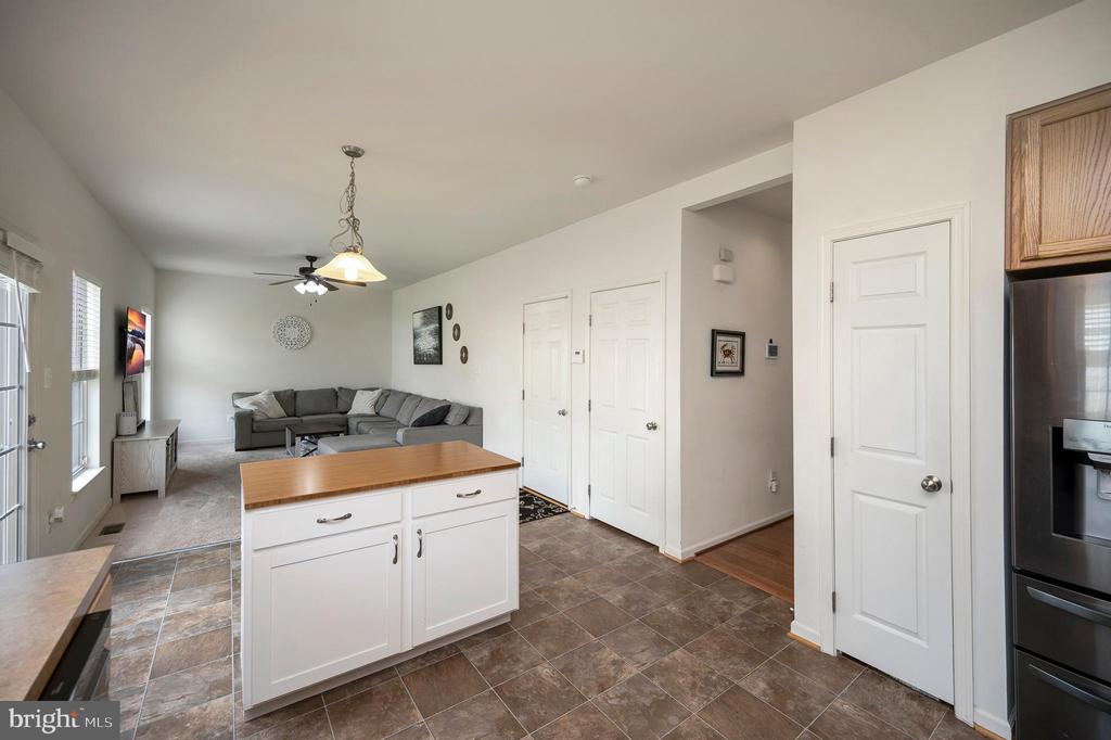 9202 MAPLE VALLEY DRIVE