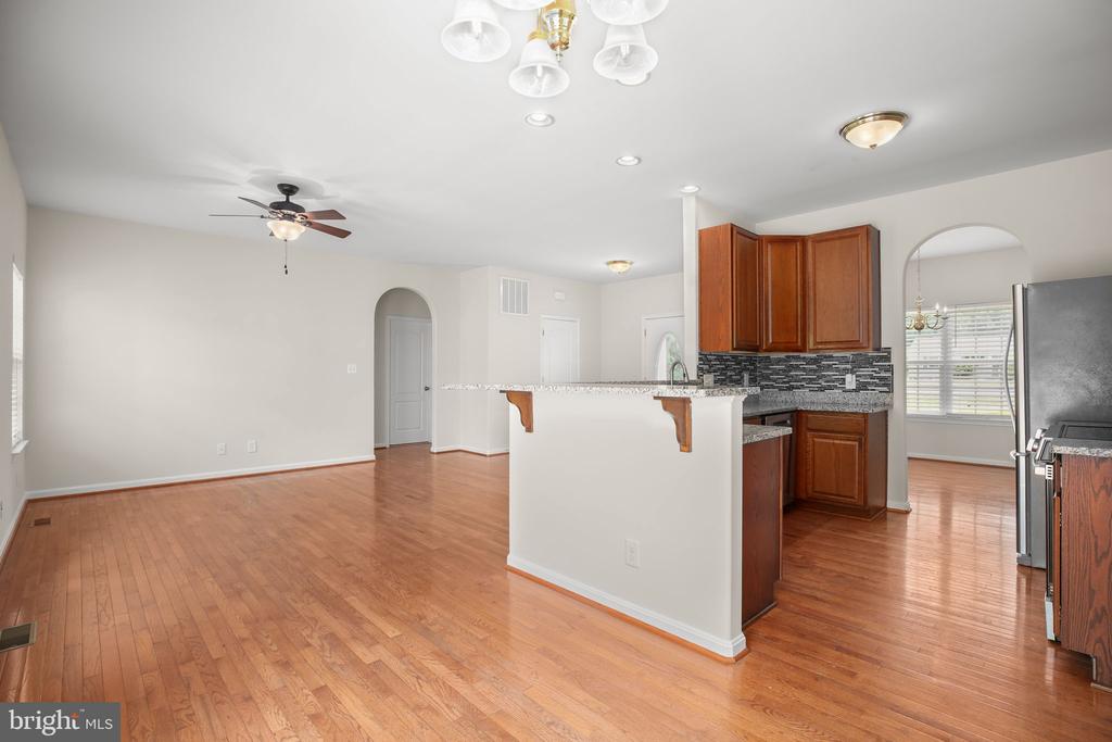 10509 WOODLAND DRIVE