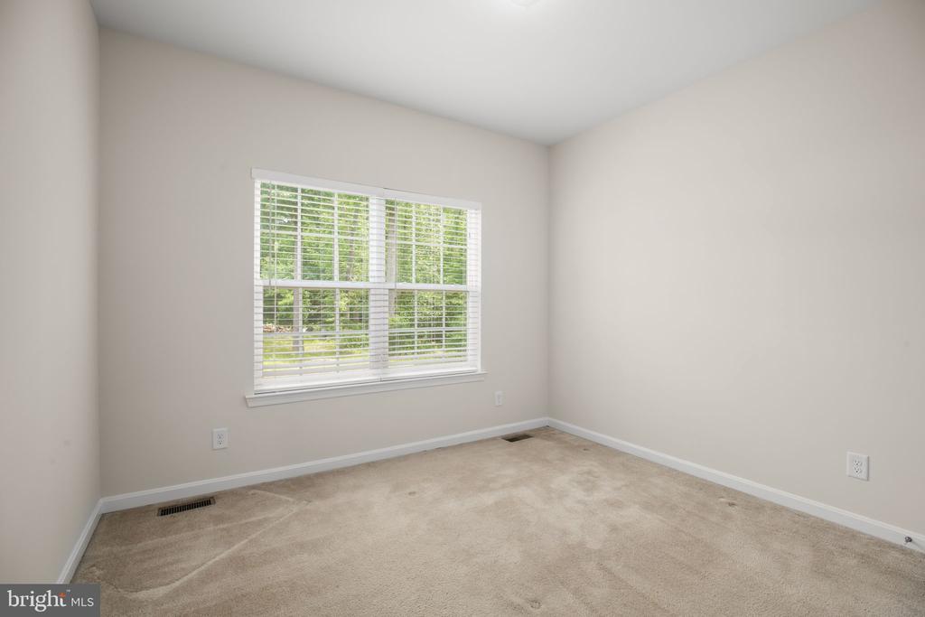 10509 WOODLAND DRIVE