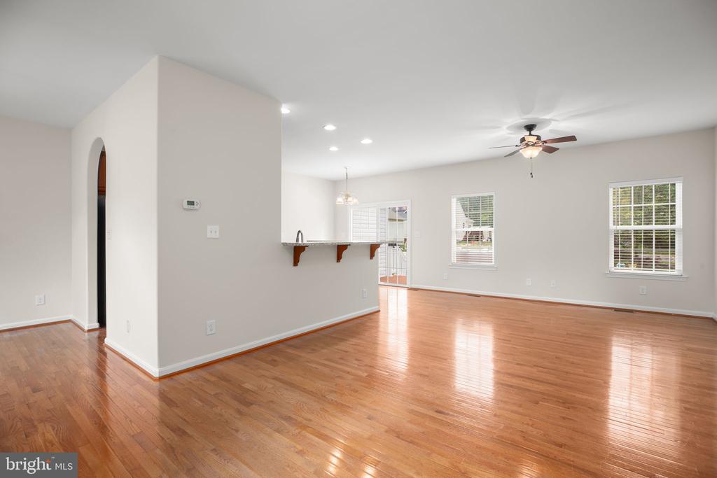 10509 WOODLAND DRIVE