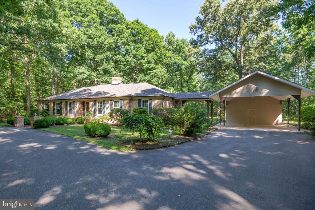 8401 GREY GHOST LANE