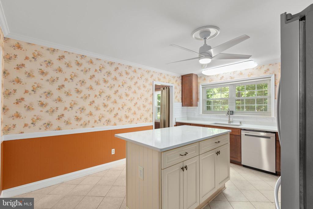 8401 GREY GHOST LANE