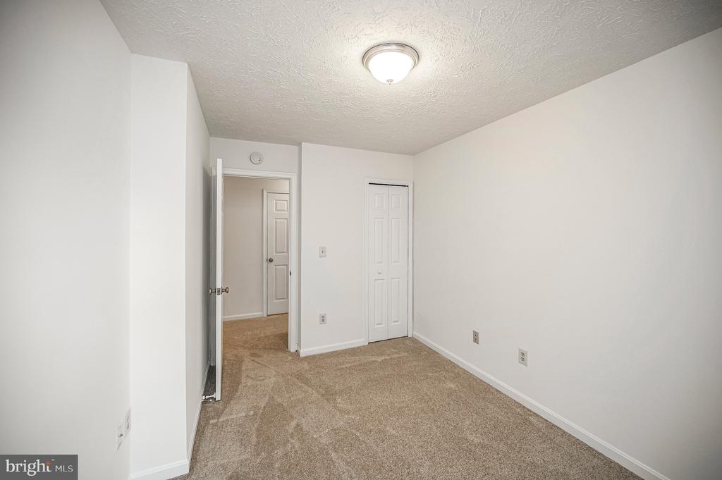 7301 SUNSET RIDGE COURT