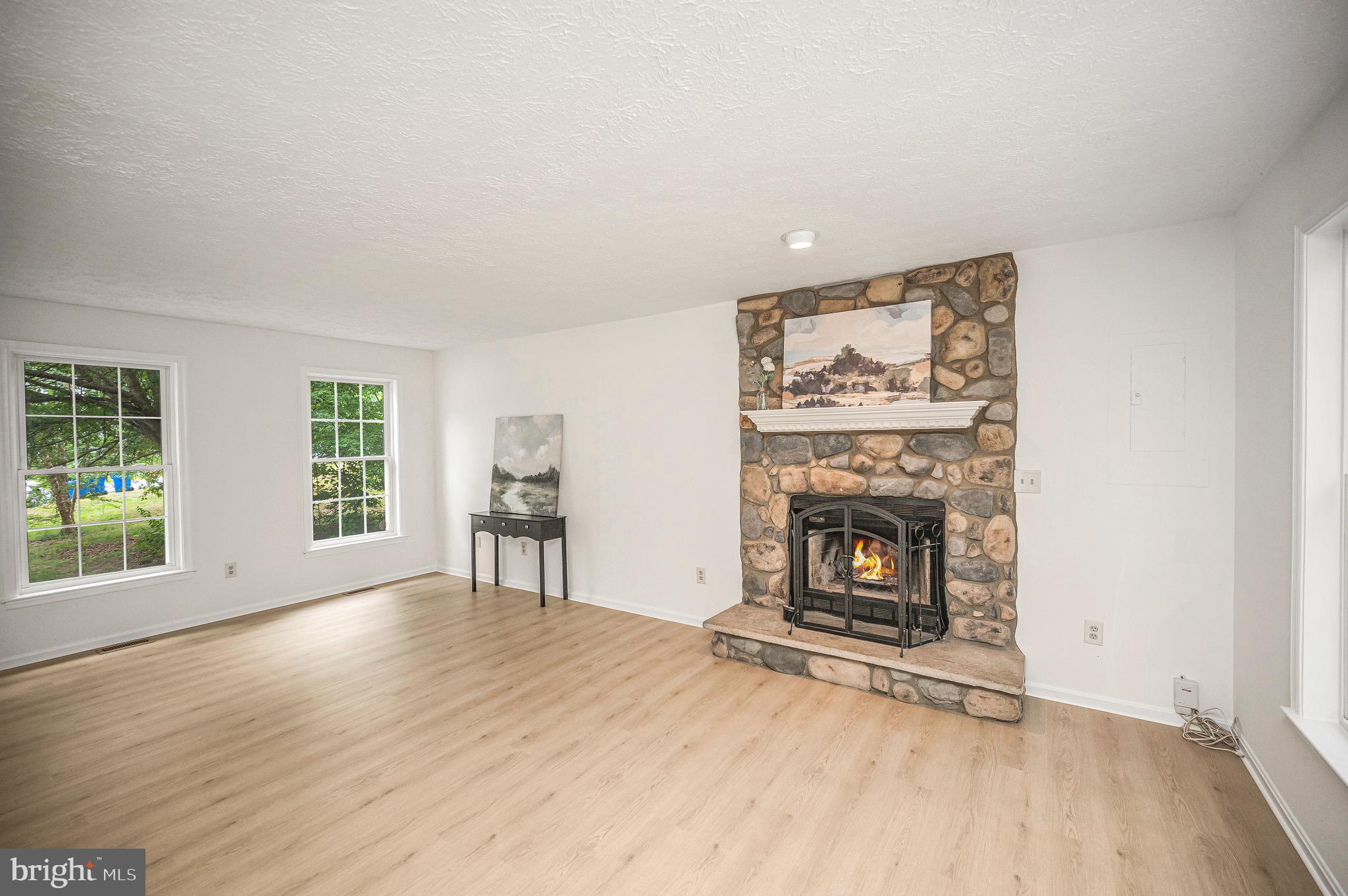 7301 SUNSET RIDGE COURT