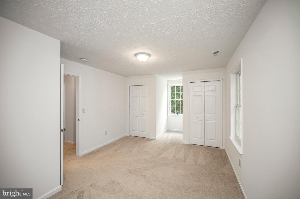 7301 SUNSET RIDGE COURT