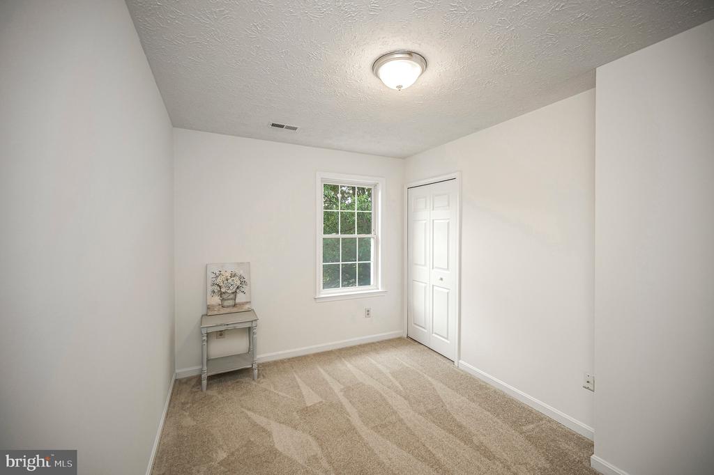 7301 SUNSET RIDGE COURT
