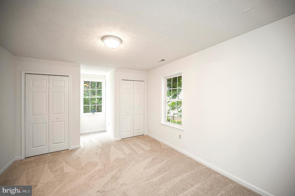 7301 SUNSET RIDGE COURT