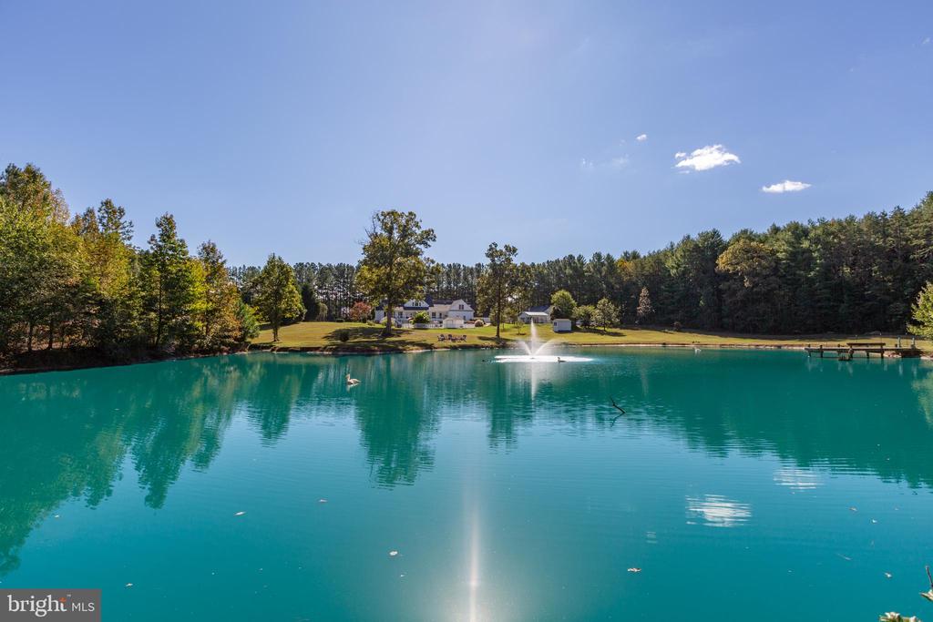 6829 FOX RIDGE ROAD