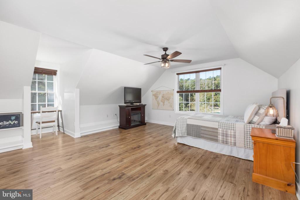 6829 FOX RIDGE ROAD