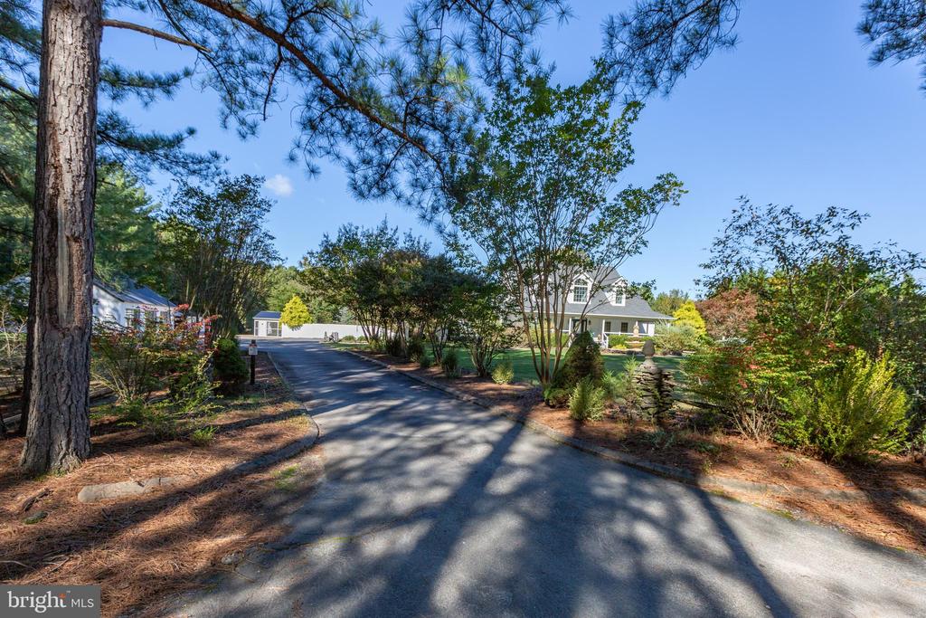 6829 FOX RIDGE ROAD