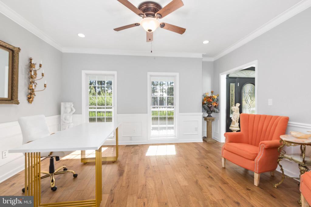 6829 FOX RIDGE ROAD