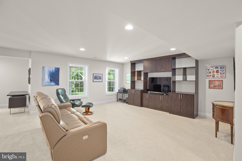 6215 NEW BERNE ROAD
