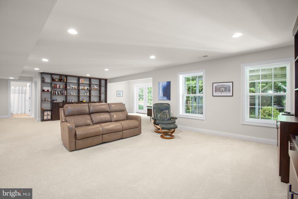 6215 NEW BERNE ROAD