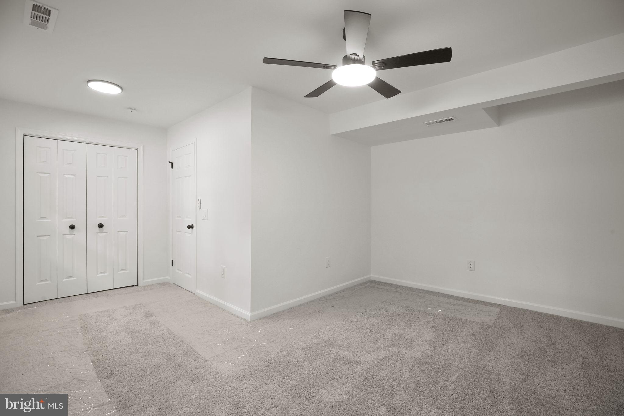 211 HARDWOOD LANE