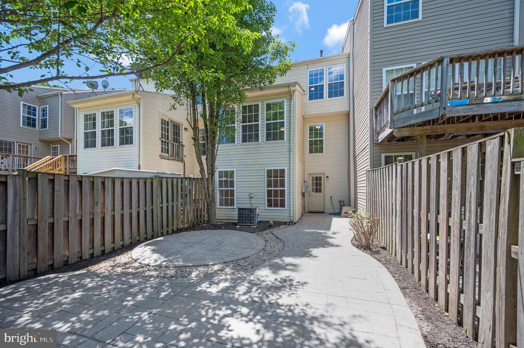 11209 GANDER COURT