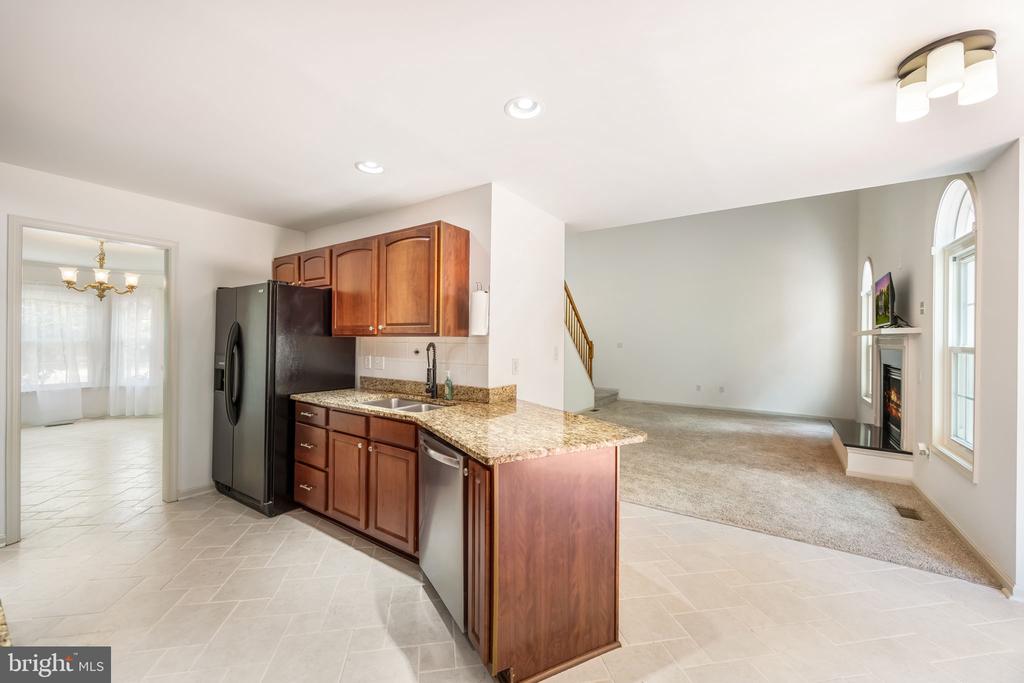 10307 NAPOLEON STREET