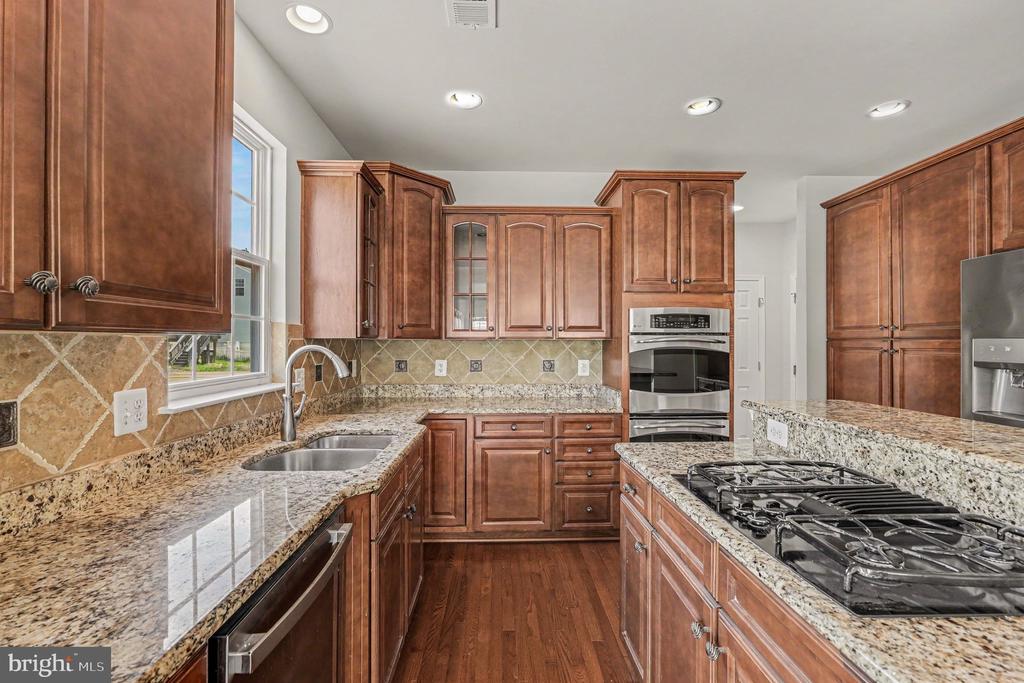 9709 GLENN BROOKE COURT
