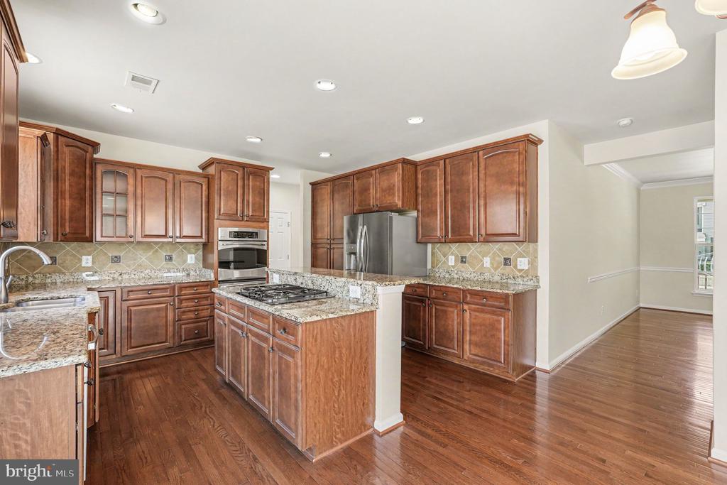 9709 GLENN BROOKE COURT