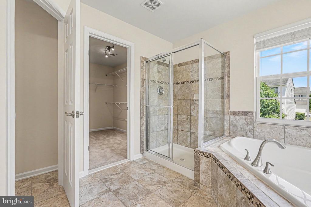 9709 GLENN BROOKE COURT
