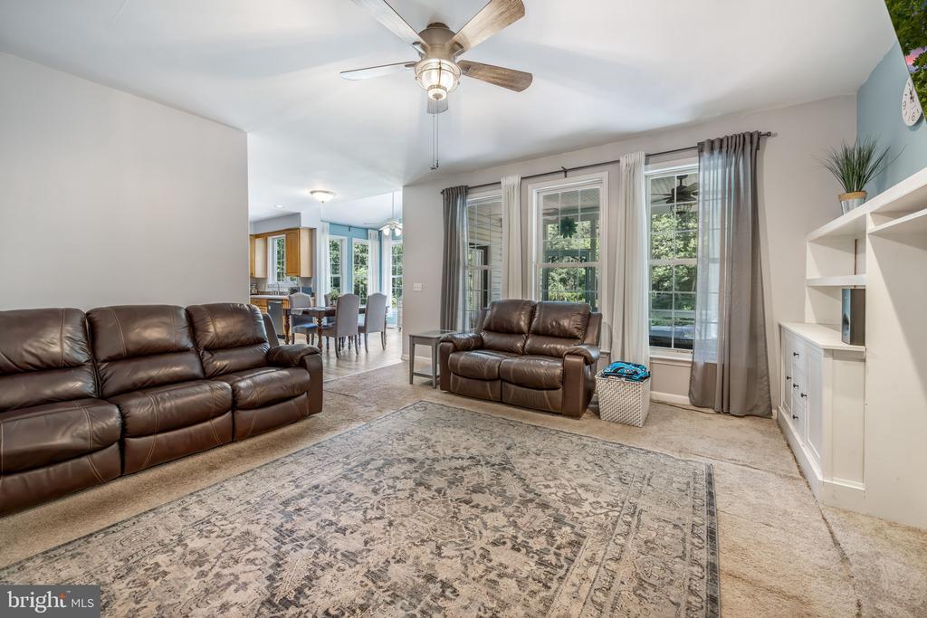 7721 RIPARIAN COURT