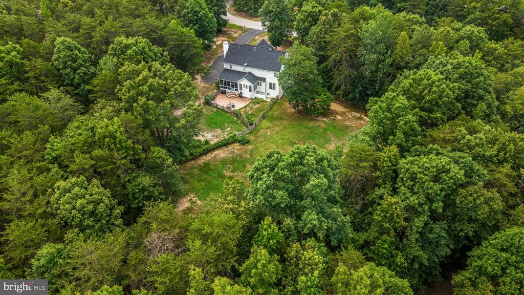 7721 RIPARIAN COURT