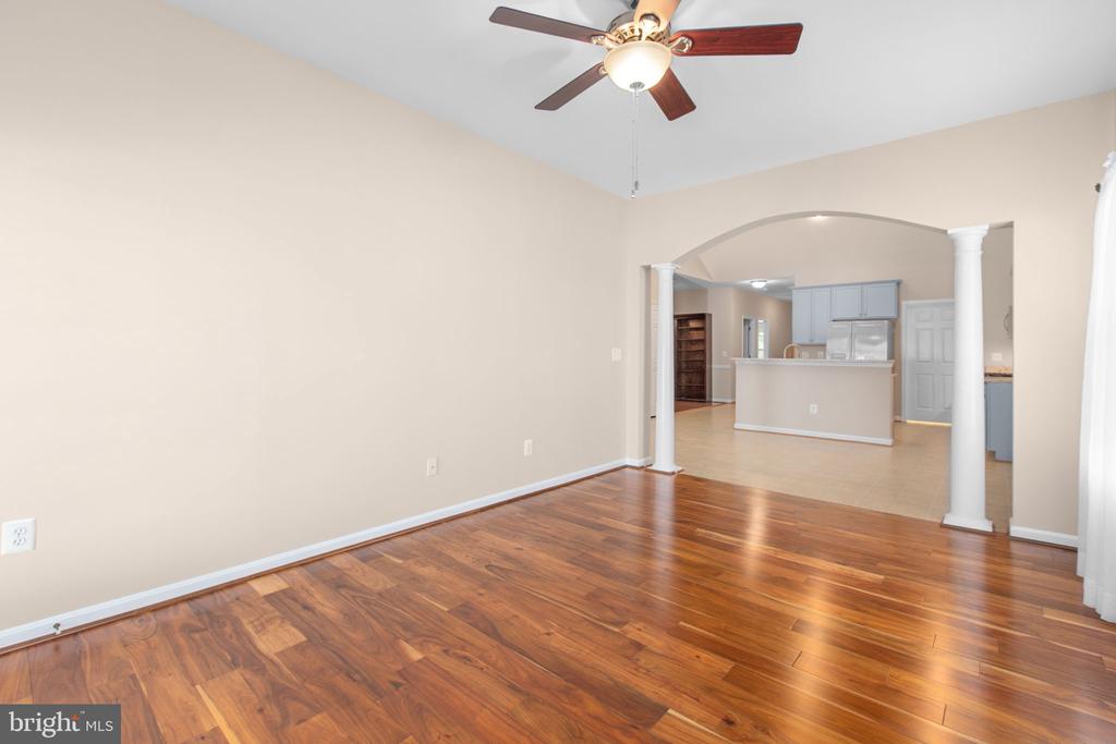 6403 GARNERS WAY