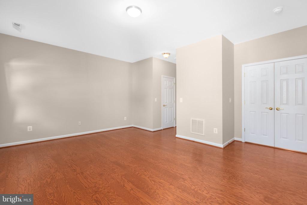 6403 GARNERS WAY