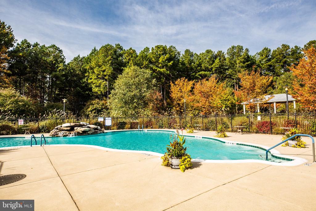 5705 W KESSLERS CROSSING