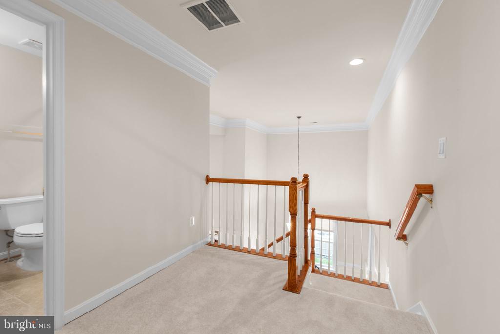 5705 W KESSLERS CROSSING