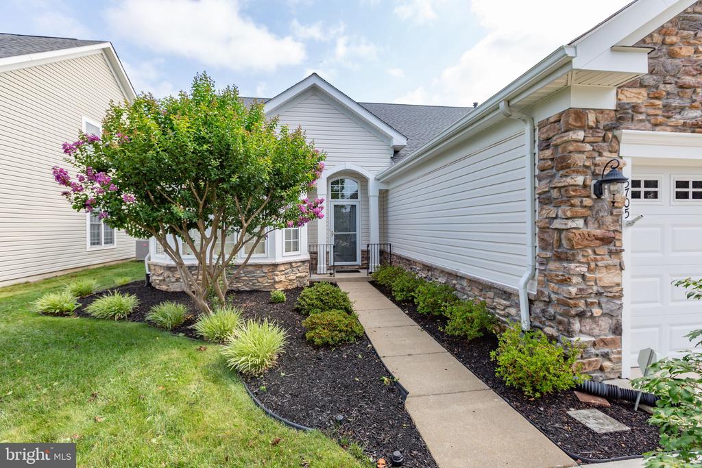 5705 W KESSLERS CROSSING
