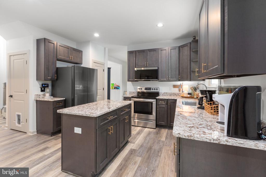 9605 PEPPERTREE ROAD