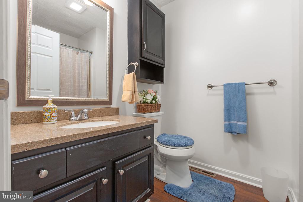 11511 SILVERLEAF LANE