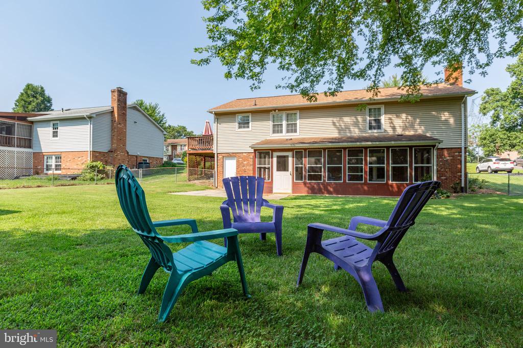 11511 SILVERLEAF LANE
