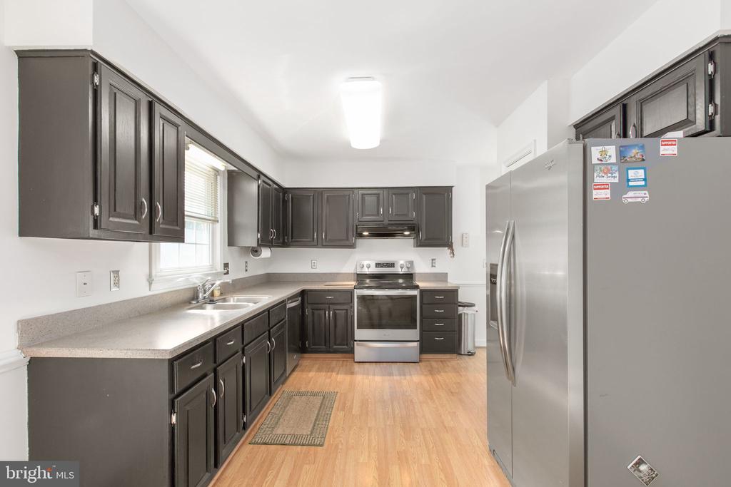 11511 SILVERLEAF LANE