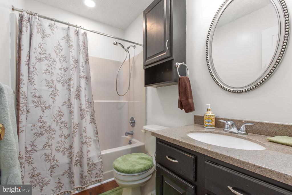 11511 SILVERLEAF LANE