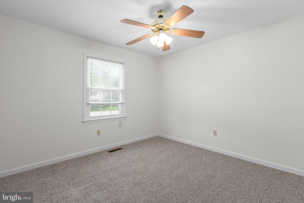 11511 SILVERLEAF LANE