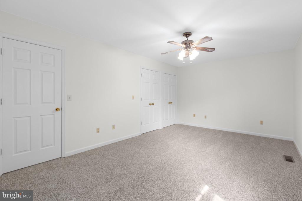 11511 SILVERLEAF LANE