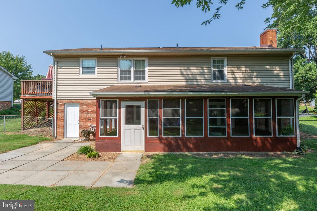 11511 SILVERLEAF LANE
