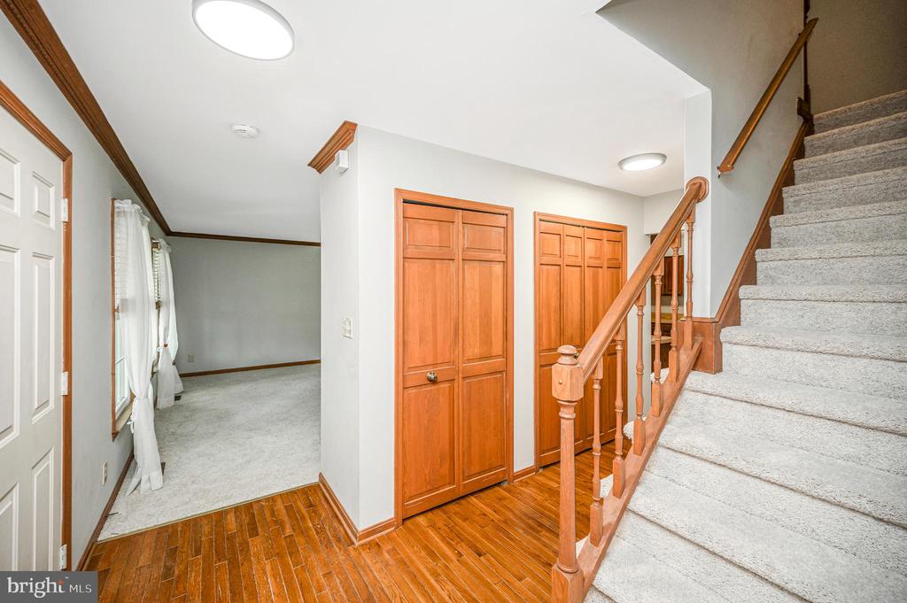 5802 QUEENS MILL CIRCLE