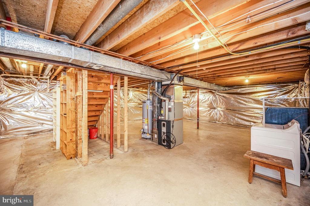 5802 QUEENS MILL CIRCLE