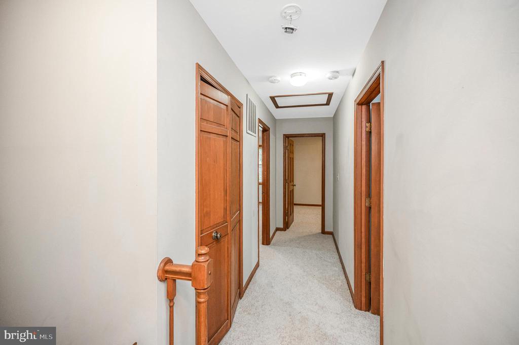5802 QUEENS MILL CIRCLE