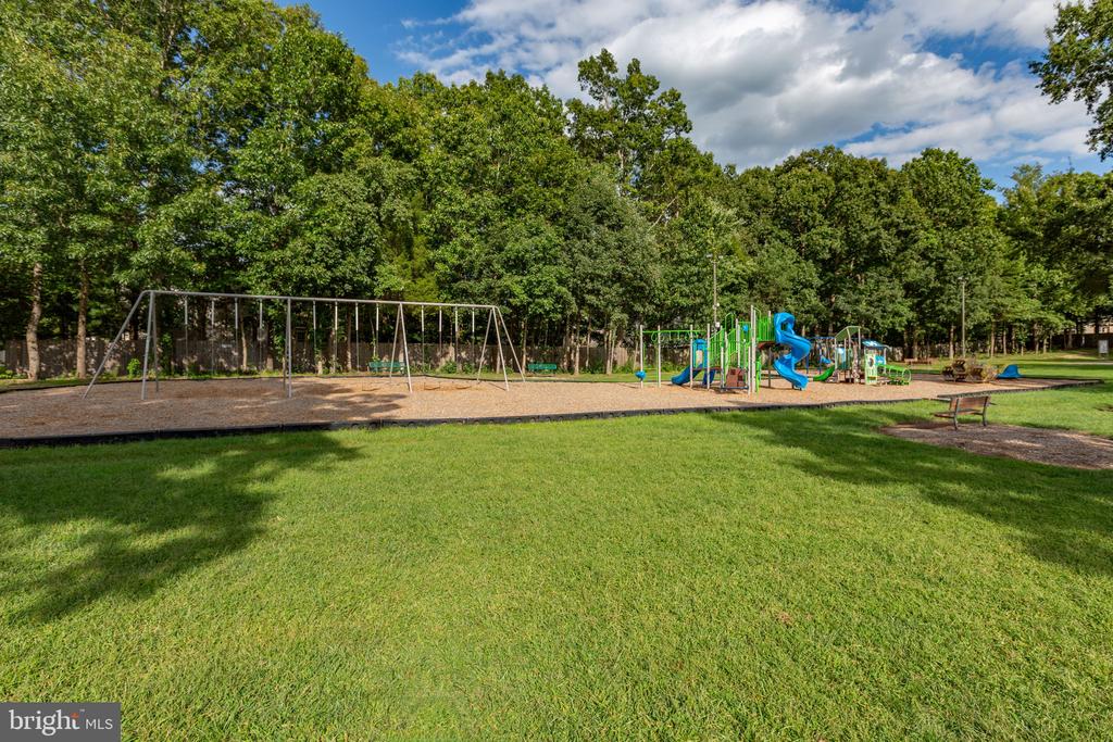 6403 SOUTHRIDGE COURT