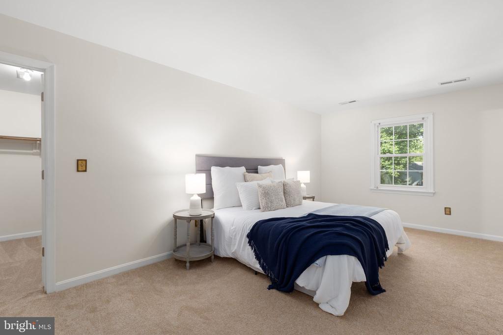 6403 SOUTHRIDGE COURT