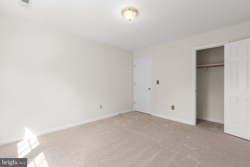 6403 SOUTHRIDGE COURT