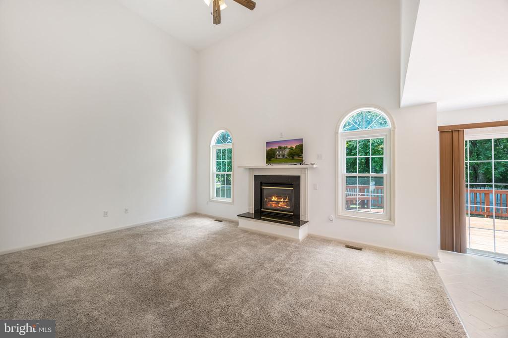10307 NAPOLEON STREET