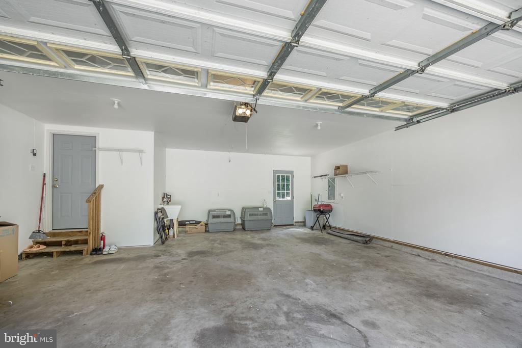 10307 NAPOLEON STREET